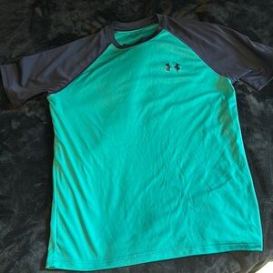 Under Armour Men's blueish/navy tee Shirt